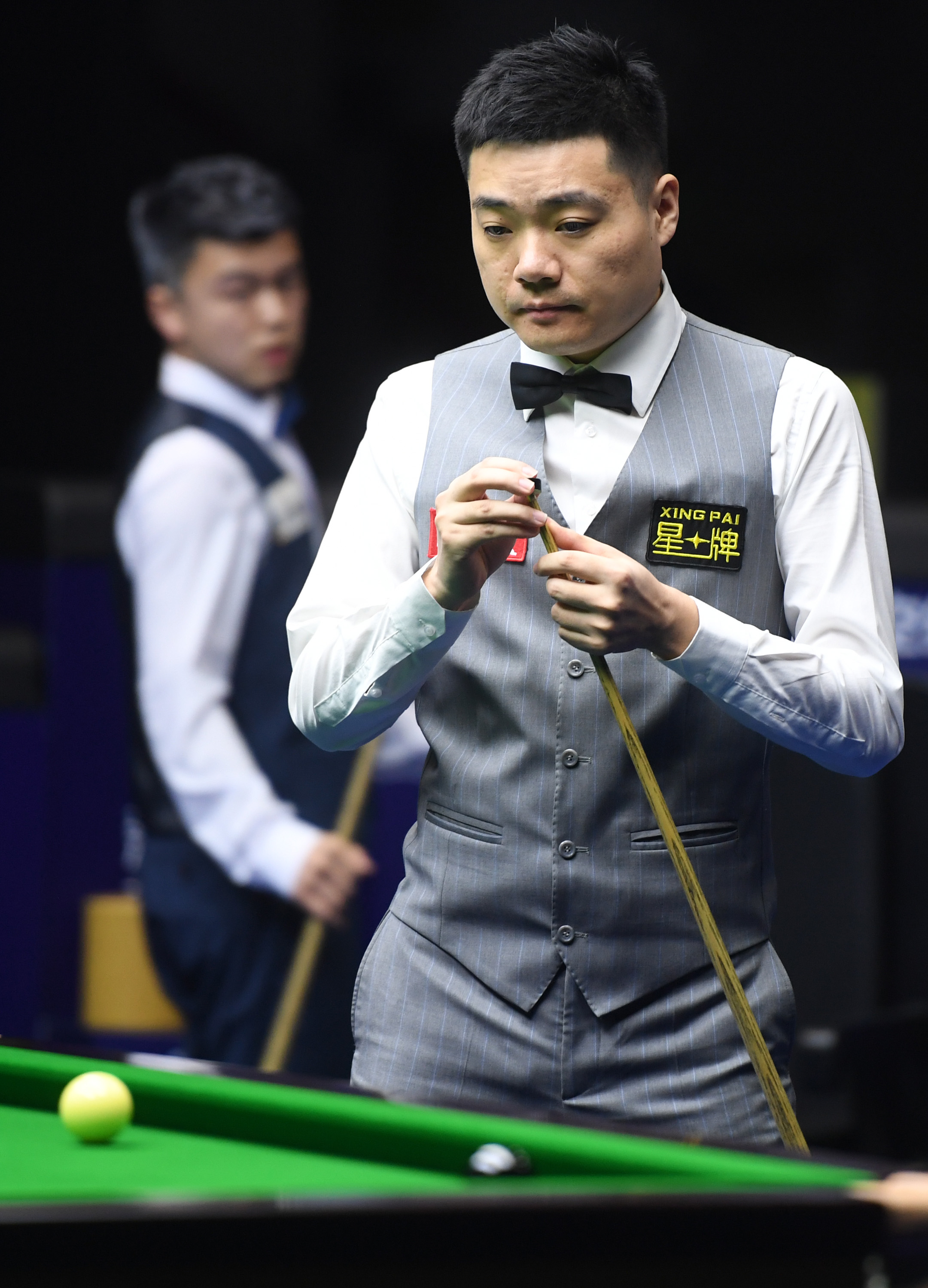 坚持追随尤 坚持追随尤