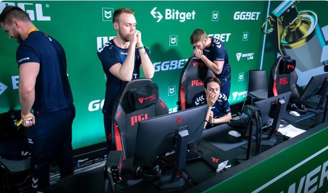 首场比赛 首场比赛